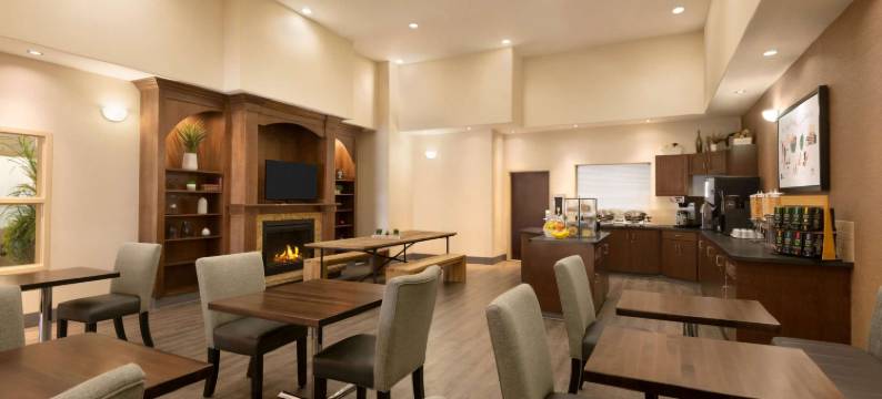 德雷顿谷华美达酒店(Ramada by Wyndham Drayton Valley)图片