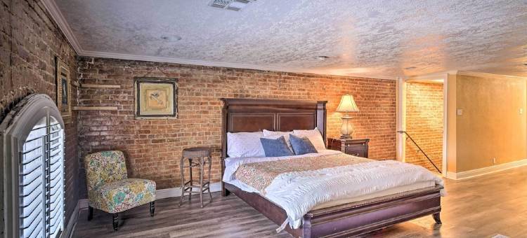 Charming 2-Story Apt - 26 Mi to Lake Charles!图片