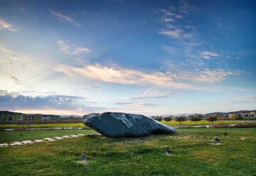 Dunhuang International HotelHotel Overview