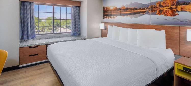 温德姆格里利戴斯酒店及套房(Days Inn and Suites by Wyndham Greeley)图片