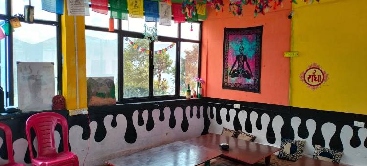 月亮咖啡馆和住宿酒店(Moon Hotel Tungnath)图片