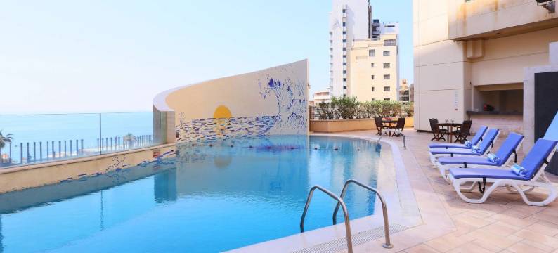 贝鲁特拉乌什温德姆华美达广场酒店(Ramada Plaza by Wyndham Beirut Raouche)图片