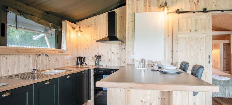 林杰涅斯-帕维兰德-萨法里豪华露营帐篷(Paviland - Safari Glamping Tent - Llangennith)图片