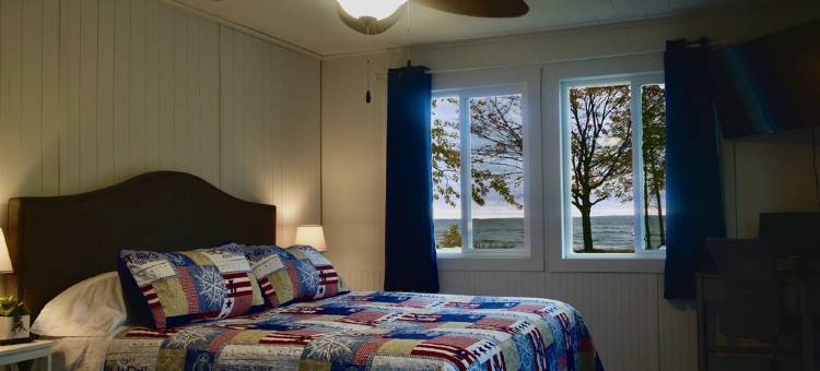 3Br Cabin on the Lake with Sandy Beach, Kayaks, Docks and Firepit图片