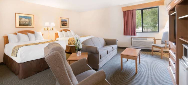 温泉村呗盟套房酒店(Baymont by Wyndham Hot Springs)图片