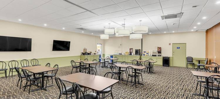 泰特斯维尔肯尼迪太空中心戴斯酒店(Days Inn by Wyndham Titusville Kennedy Space Center)图片