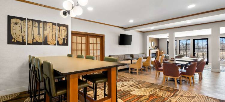 贝斯特韦斯特弗里蒙特/安哥拉I-80/90收费公路酒店(SureStay Plus by Best Western Fremont I-69)图片