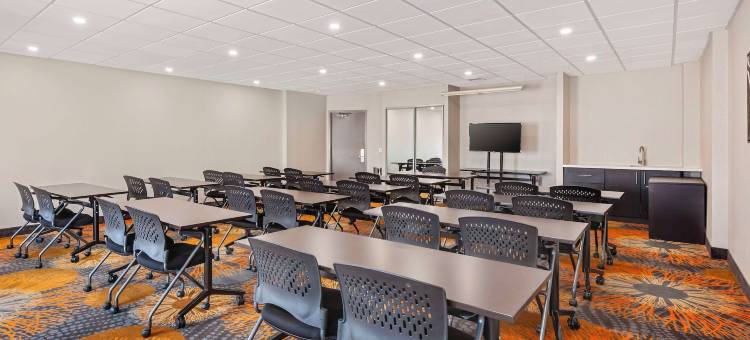 多伦多行政贝斯特韦斯特优质酒店(Best Western Plus Executive Inn)图片