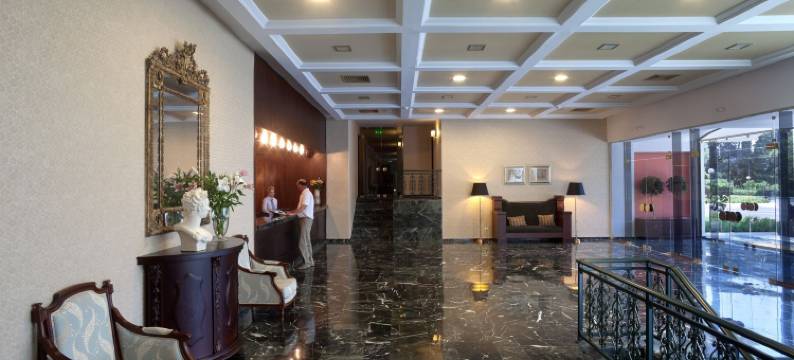 马加罗讷皇家酒店(Margarona Royal Hotel)图片