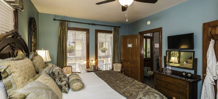 马车道旅馆(Carriage Way Inn Bed & Breakfast Adults Only - 21 Years Old and up)图片