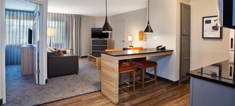 Candlewood Suites 肯诺辖(Candlewood Suites Kenosha)图片