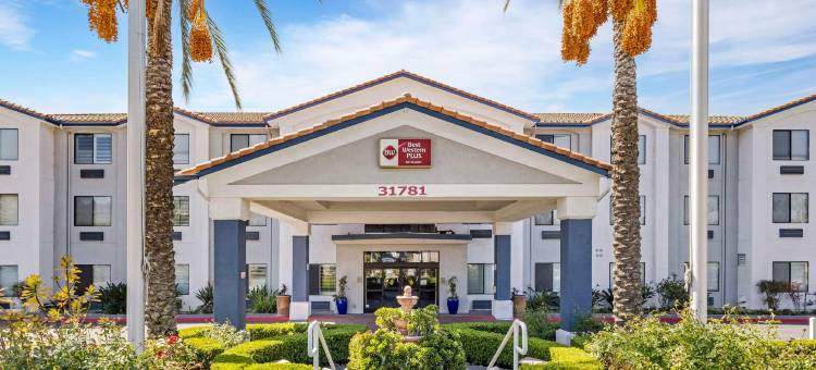 普勒斯埃尔西诺湖贝斯特韦斯特优质套房酒店(Best Western Plus Lake Elsinore Inn  Suites)图片