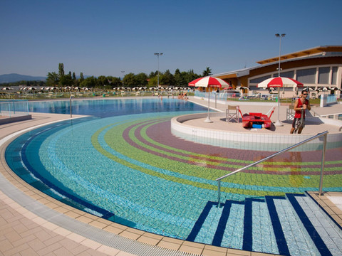 德顿纳商务酒店