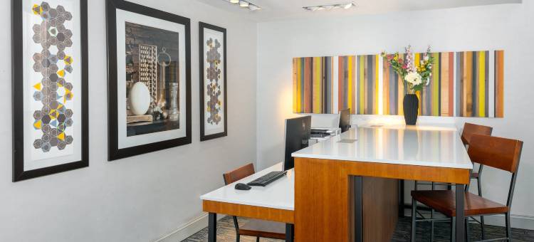 Holiday Inn Express 迈阿密国际机场多拉区(Holiday Inn Express Miami Airport Doral Area)图片