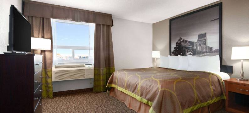 里贾纳温德姆速8酒店(Super 8 by Wyndham Regina)图片