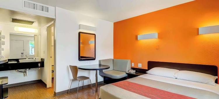 丹佛桑顿 6 号汽车旅馆(Motel6 Thornton, CO)(Motel 6 Thornton, CO)图片