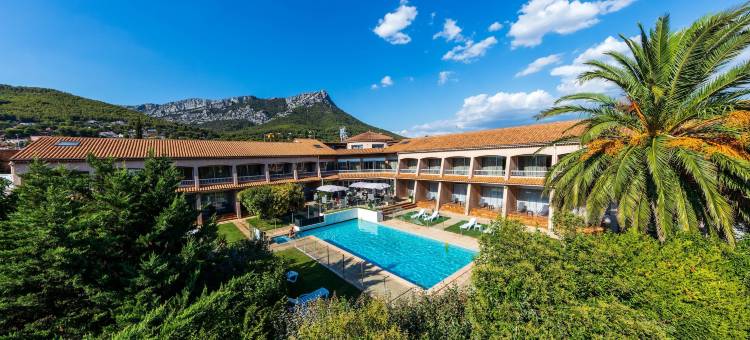 土伦瓦莱特诺米斯(Noemys Toulon la Valette - Hotel Restaurant Avec Piscine)图片