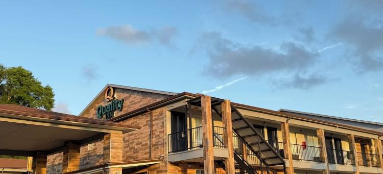 克雷斯特维尤 I-10 埃格林空军基地区域的品质酒店(Quality Inn Crestview I-10 Eglin AFB Area)图片