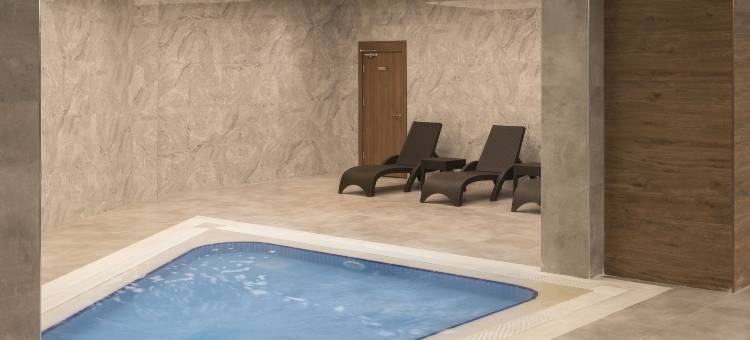 里泽温德姆华美达广场酒店(Ramada Plaza by Wyndham Rize)图片