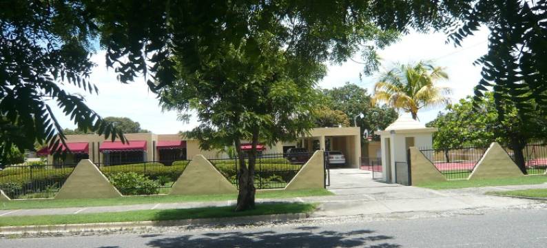 洛斯阿尔门德罗斯别墅 - 2个私人泳池和网球场和匹克球场(Villa Los Almendros - 2 Private Pools & Tennis & Pickle Ball)图片