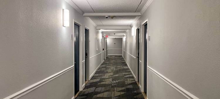 樱桃路摇滚山SC工作室6(Studio 6 Rock Hill, SC – Cherry Road)图片