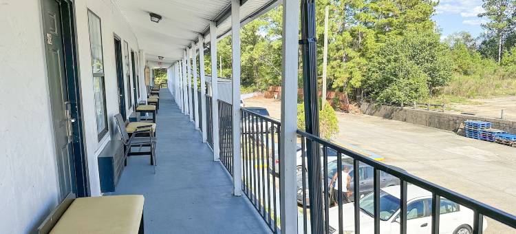 罗德威酒店哈蒂斯堡北(Rodeway Inn Hattiesburg North)图片