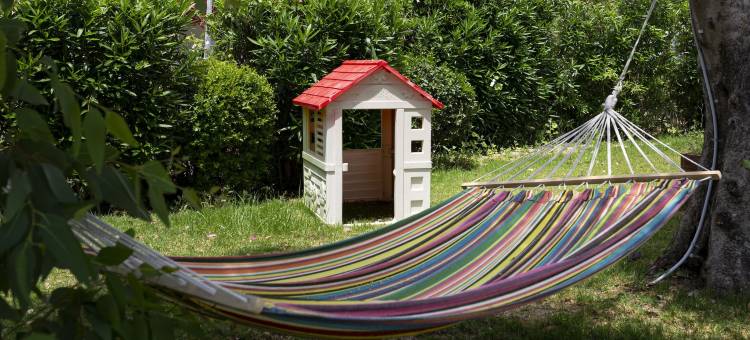 佩特雷斯德尔菲尼酒店(Delfini Hotel)图片