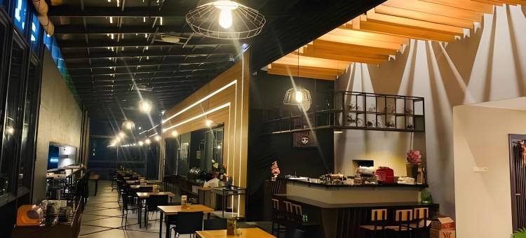 沃诺索博前一丰收酒店(Front One Harvest Hotel Wonosobo)图片