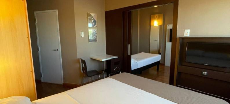 奥斯特广场酒店(Hotel Oeste Plaza)图片