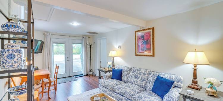 远足、品酒和探索：迷人的沃特福德小屋！(Hike, Sip and Explore Charming Waterford Cottage!)图片