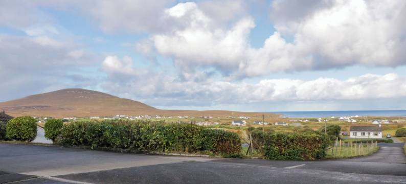 安妮和帕迪的房子(Teach Annie Agus Paddy)图片