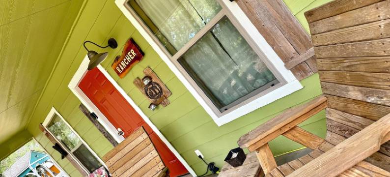 牛仔与天使度假屋(Cowboys and Angels Retreat)图片