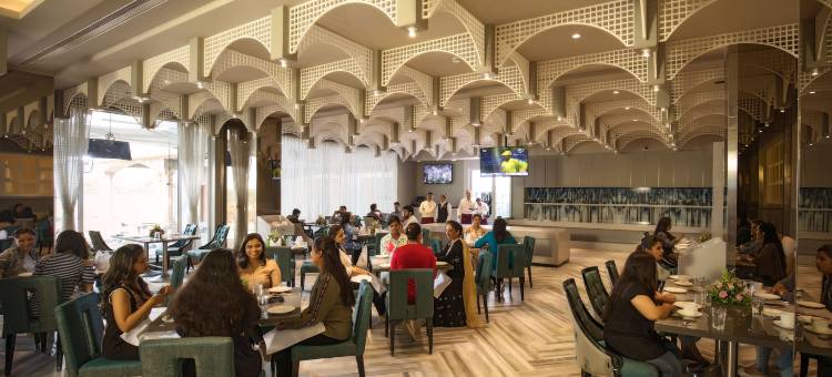 七十一酒店及俱乐部(Seven Eleven Hotels and Club)图片