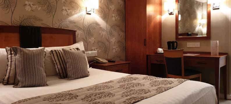 赫里博恩红狮酒店(Red Lion Hotel)图片