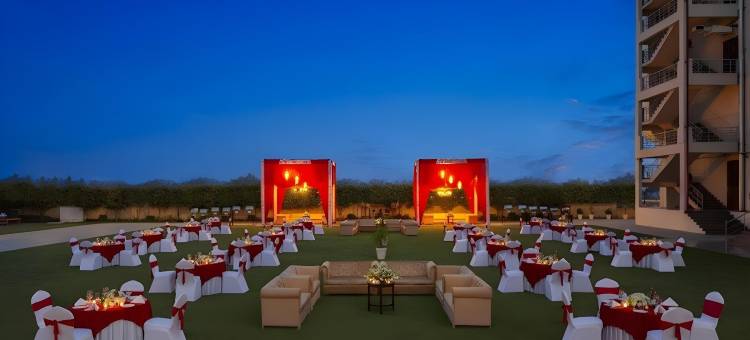 德拉敦塞弗特萨诺瓦高级酒店(Seyfert Sarovar Premiere Dehradun)图片