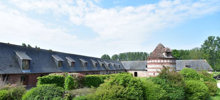 Cottage in Le Bourg-Dun near the Sea图片