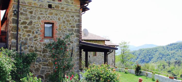 Holiday Home in Tuscany with Natural Pond图片