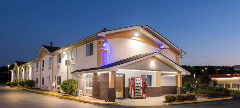 富兰克林温德姆速8酒店(Super 8 by Wyndham Franklin)图片