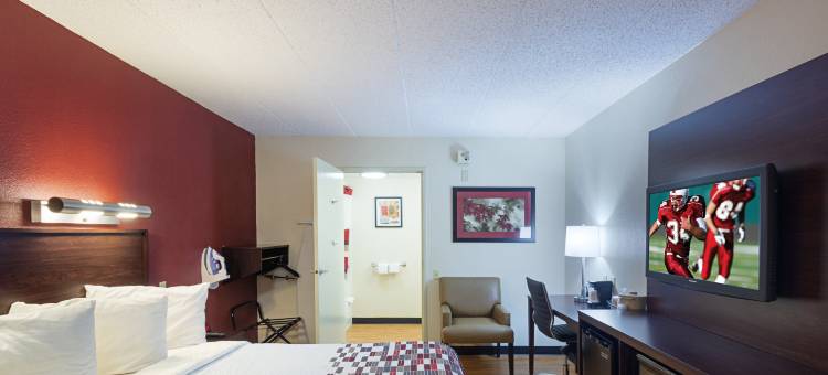 麦迪逊红顶酒店(Red Roof Inn Madison, WI)图片