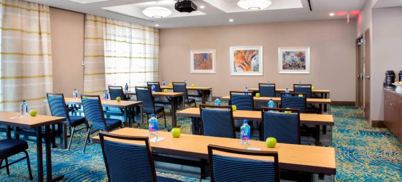 法洛布兰科万怡度假酒店(Courtyard Faro Blanco Resort)图片