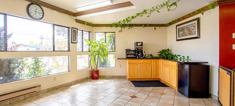 蒙特利红屋顶套房汽车旅馆(Red Roof Inn & Suites Monterey)图片