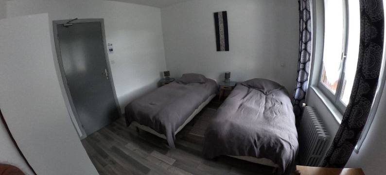 吉内兹桥边(Au Pont de la Gineze)图片