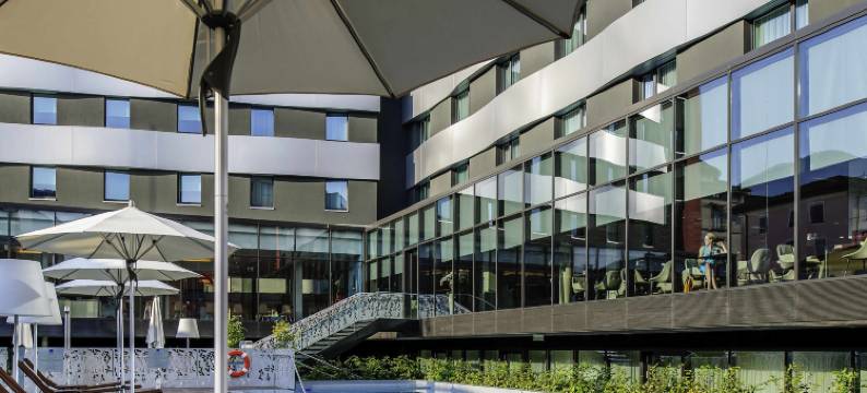 卢加诺帕拉迪索诺富特酒店(Novotel Lugano Paradiso)图片