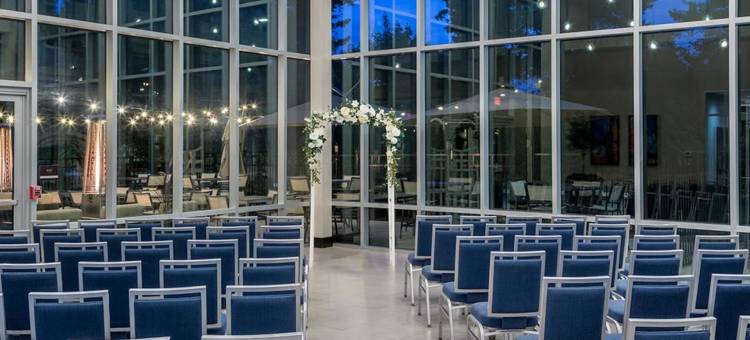 康涅狄格州布里斯托希尔顿逸林酒店(DoubleTree by Hilton Bristol)图片