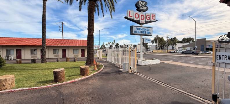 Del Rio Hotel O Near Mesa Downtown图片