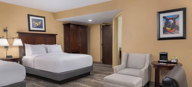 辛辛那提机场希尔顿逸林酒店(DoubleTree by Hilton Hotel Cincinnati Airport)图片