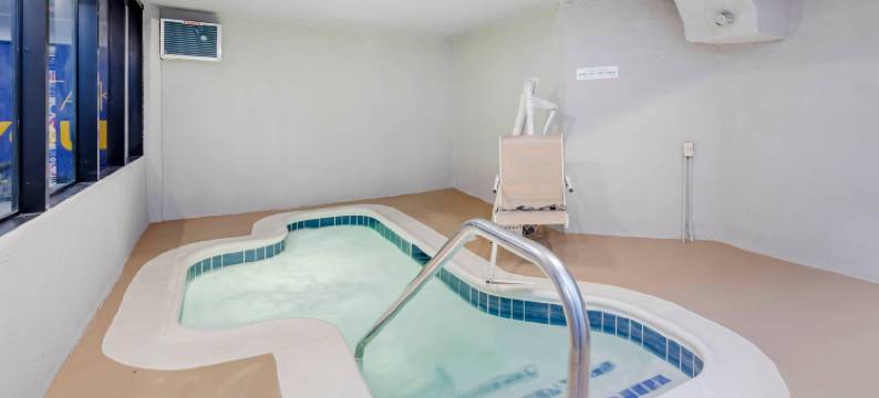 舒适套房酒店尔湾光谱(Comfort Inn & Suites Irvine Spectrum)图片