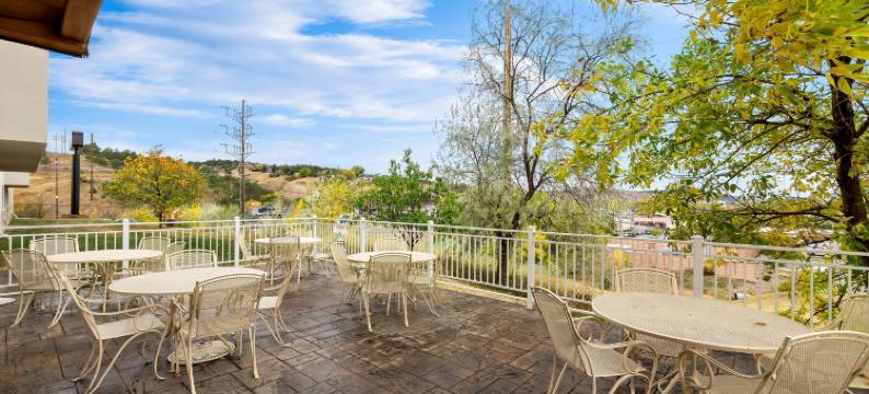 芒尼门海斯拉皮德城医院附近凯艺酒店(Quality Inn Near Monument Health Rapid City Hospital)图片