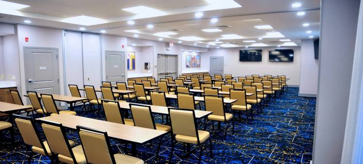 牛津会议中心欢朋酒店(Hampton Inn Oxford/Conference Center)图片