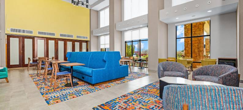 纽布朗费尔斯欢朋套房酒店(Hampton Inn & Suites New Braunfels)图片